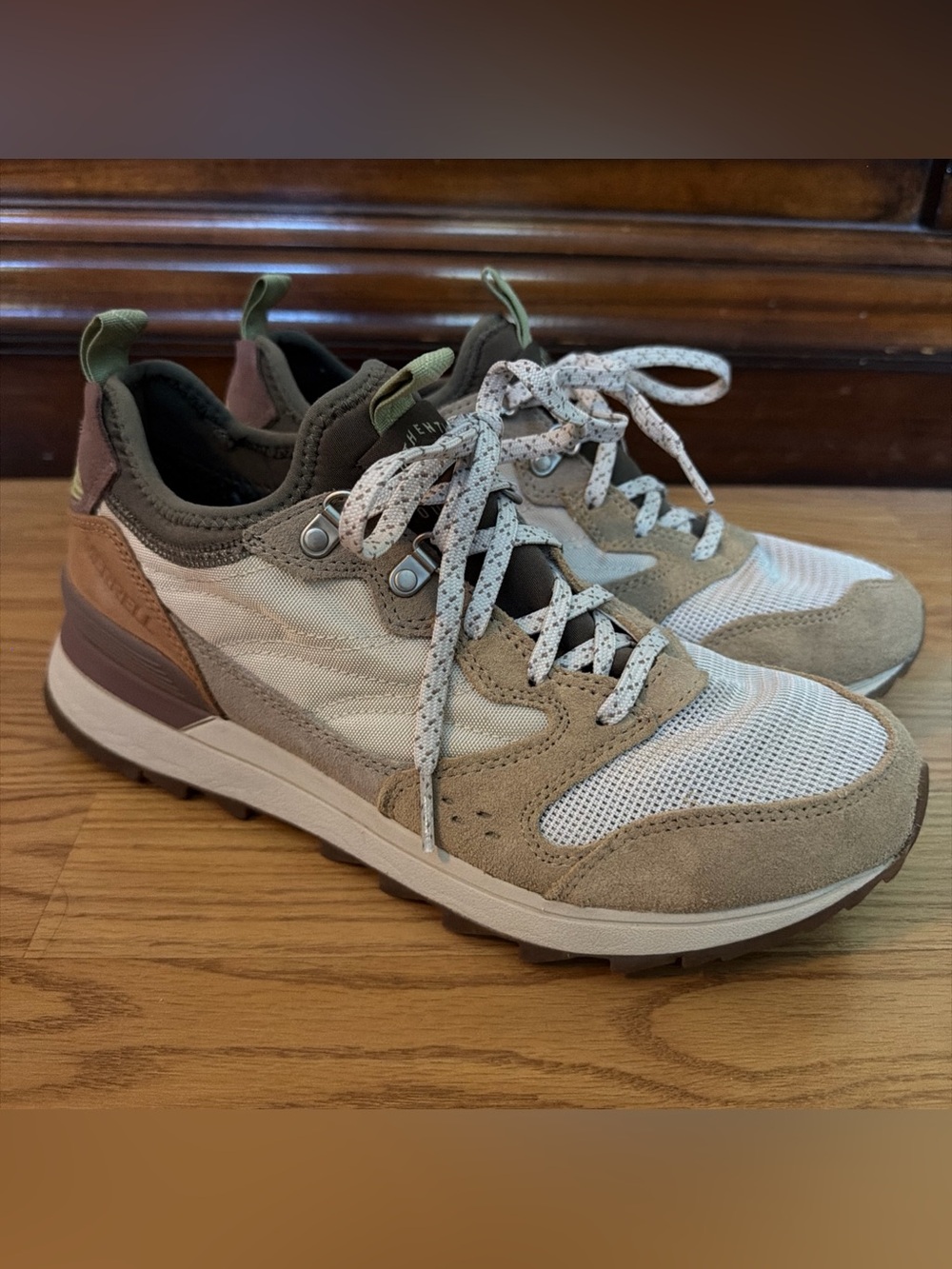 Merrell "ALPINE 83 SNEAKER RECRAFT" Women's size 9 Shoes Walking Trail Hike